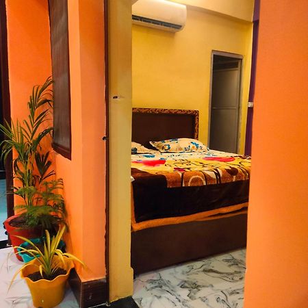 Aadi Shakti Bhawan Otel Ayodhya Dış mekan fotoğraf