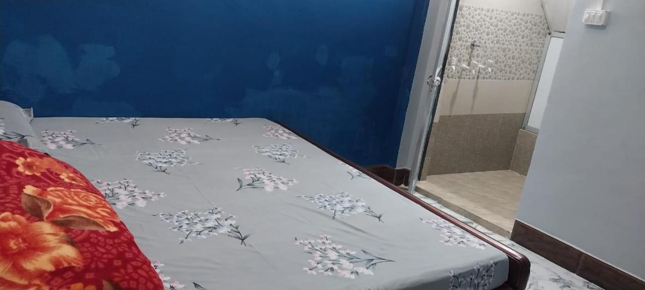 Aadi Shakti Bhawan Otel Ayodhya Dış mekan fotoğraf